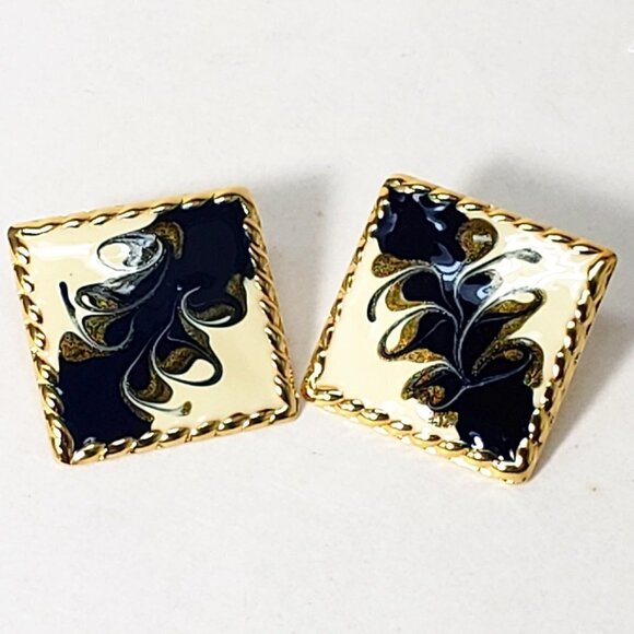 Jewelry - Women's Stunning Gold tone Multi-color Square Stud Earrings - Eye-Catching